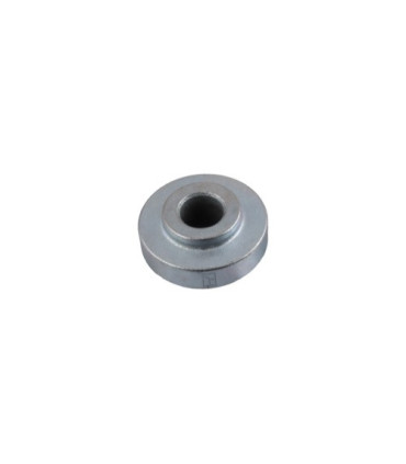 Bush for straw chopper flail blade