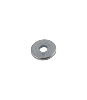 Bush for straw chopper flail blade